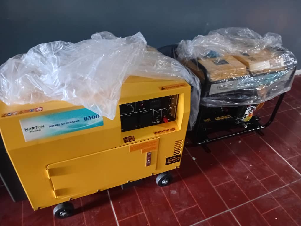 Open and silent diesel generators in Papua New Guinea