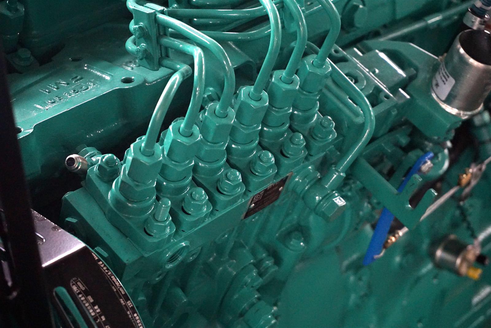 Cummins water-cooled diesel generator representative image